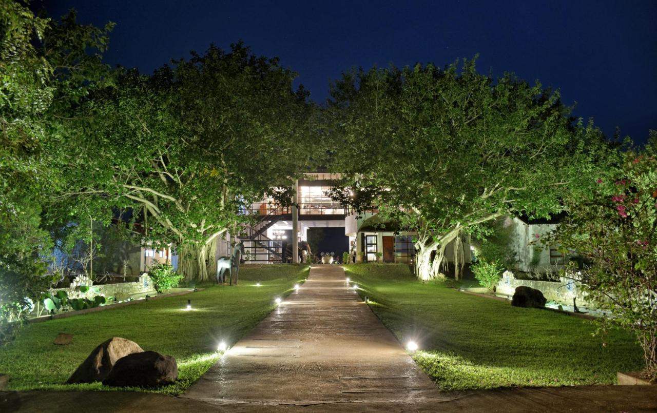 The Elephant Corridor Hotel Sigiriya Dış mekan fotoğraf